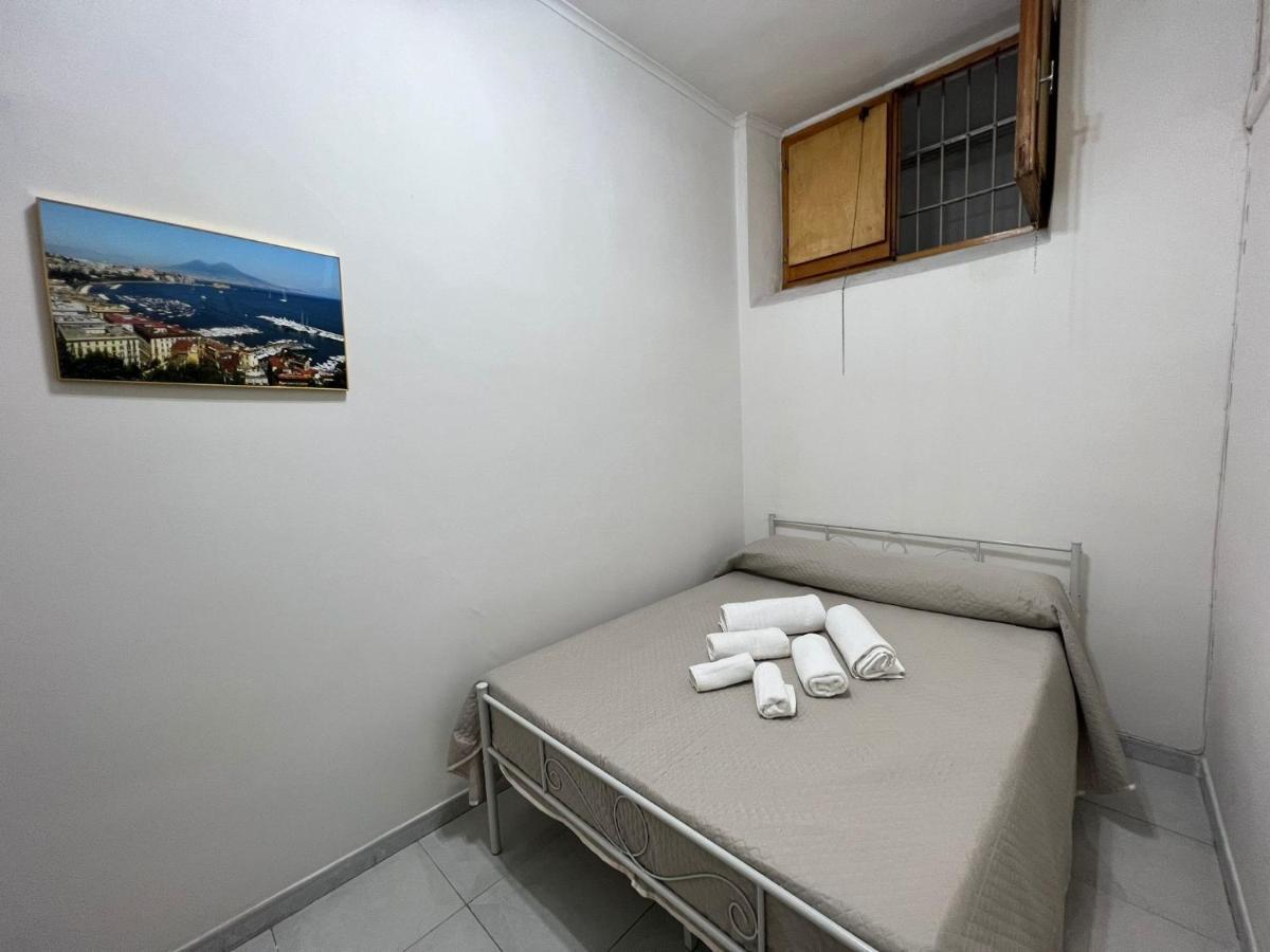 Casa Nonna Rusell Villa เนเปิลส์ ภายนอก รูปภาพ