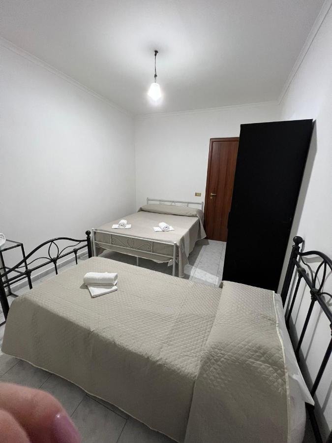 Casa Nonna Rusell Villa เนเปิลส์ ภายนอก รูปภาพ
