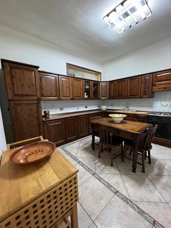 Casa Nonna Rusell Villa เนเปิลส์ ภายนอก รูปภาพ