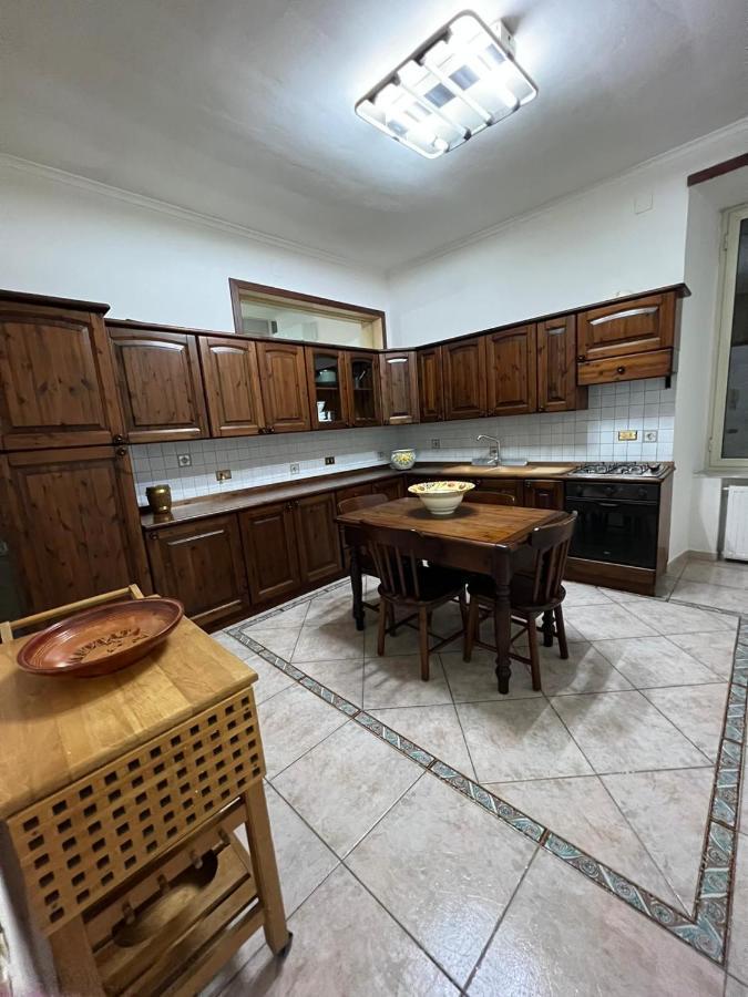 Casa Nonna Rusell Villa เนเปิลส์ ภายนอก รูปภาพ