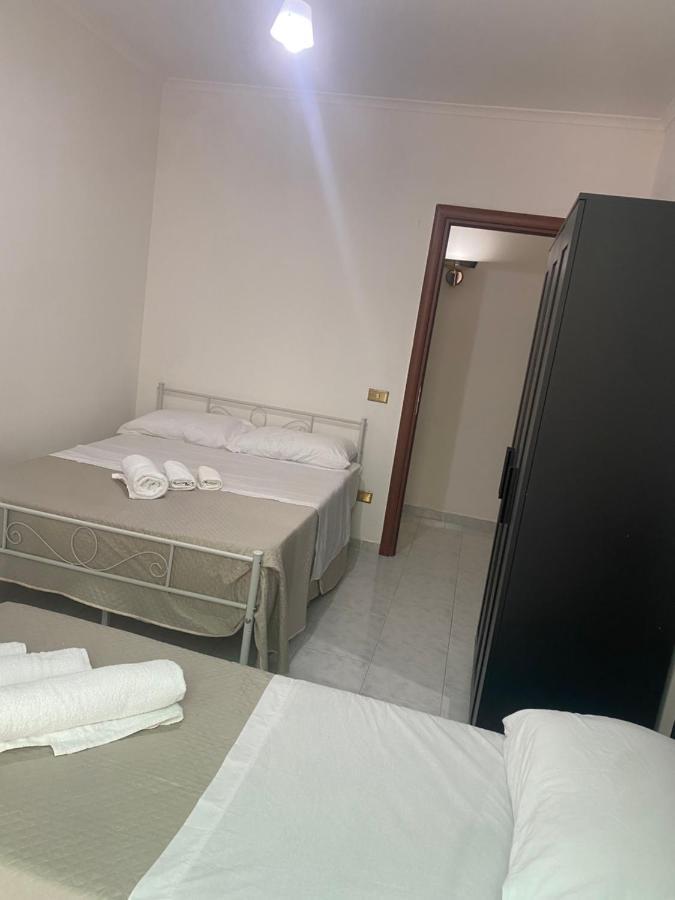 Casa Nonna Rusell Villa เนเปิลส์ ภายนอก รูปภาพ